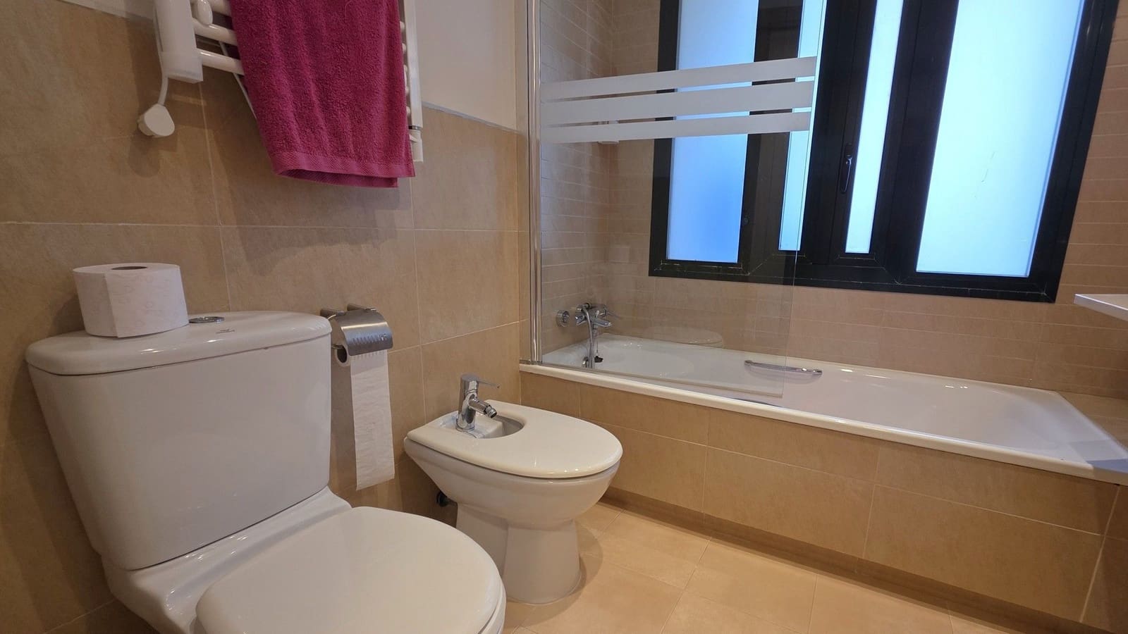 Apartamento de 2 habitaciones en Hacienda del Alamo en venta con garaje - 154.900 € (Ref: 9932179)
