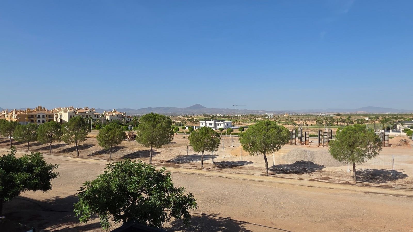 Apartamento de 2 habitaciones en Hacienda del Alamo en venta con garaje - 154.900 € (Ref: 9932179)