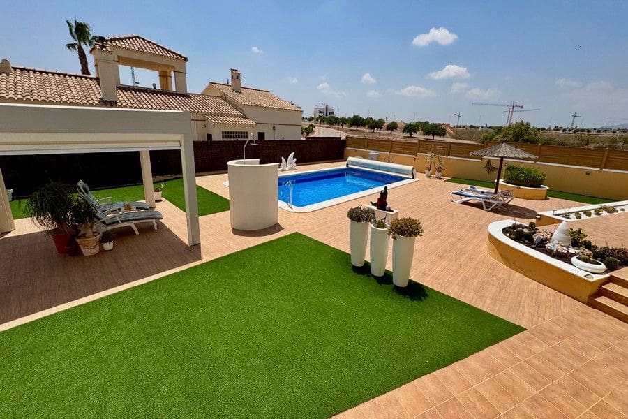 3 soveværelse Villa til salg i Fuente Alamo de Murcia med swimmingpool garage - € 595.000 (Ref: 9946799)