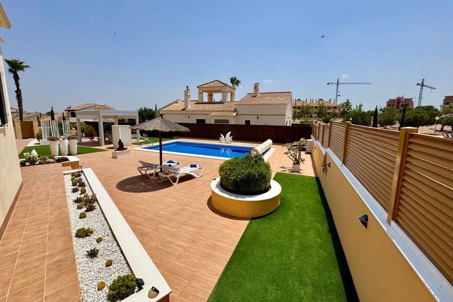 3 soveværelse Villa til salg i Fuente Alamo de Murcia med swimmingpool garage - € 595.000 (Ref: 9946799)