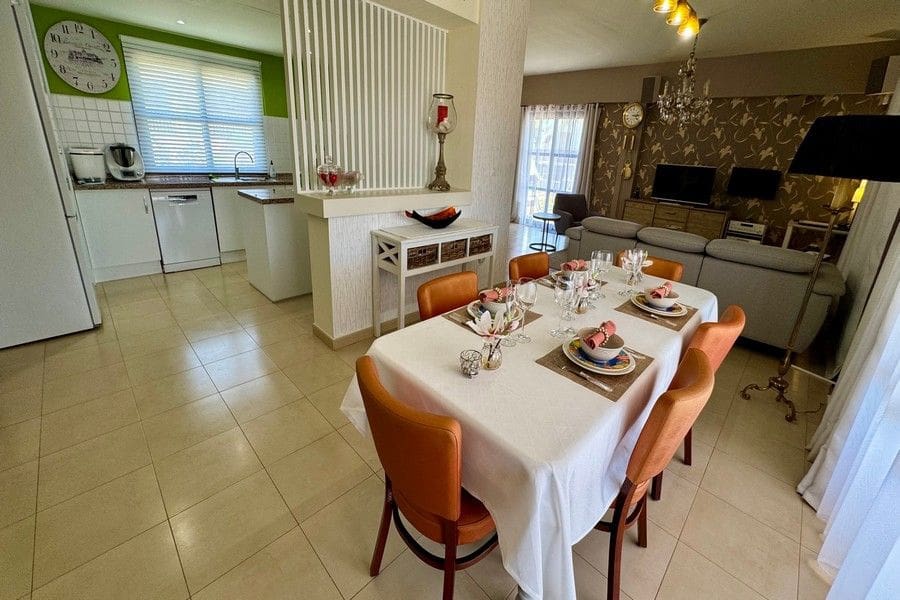 3 soveværelse Villa til salg i Fuente Alamo de Murcia med swimmingpool garage - € 595.000 (Ref: 9946799)