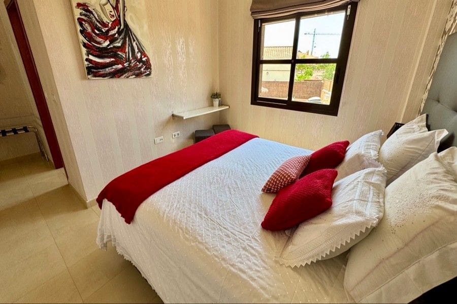 3 soveværelse Villa til salg i Fuente Alamo de Murcia med swimmingpool garage - € 595.000 (Ref: 9946799)