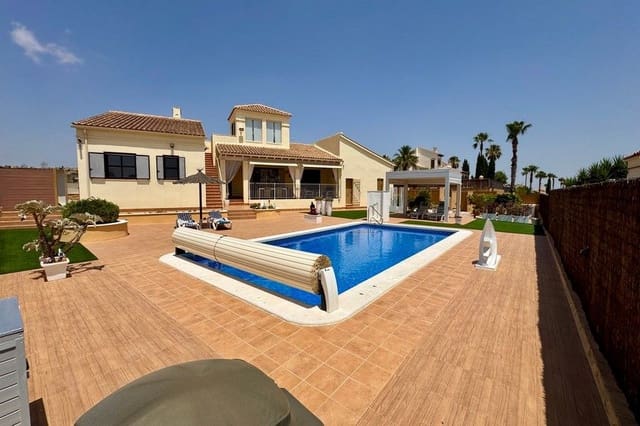 3 soveværelse Villa til salg i Fuente Alamo de Murcia med swimmingpool garage - € 595.000 (Ref: 9946799)