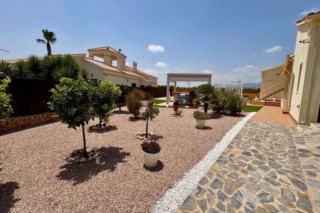 3 soveværelse Villa til salg i Fuente Alamo de Murcia med swimmingpool garage - € 595.000 (Ref: 9946799)