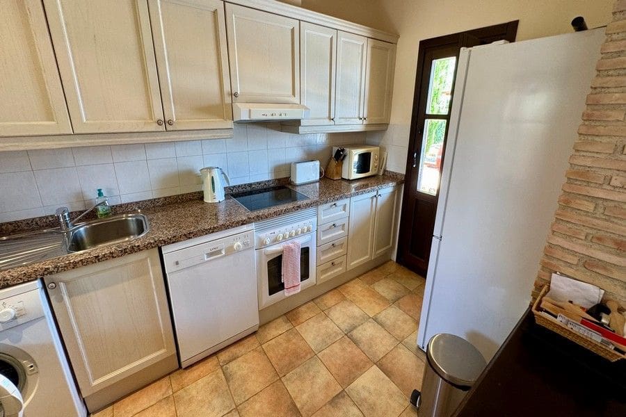 3 chambre Villa/Maison à vendre à Hacienda del Alamo avec piscine garage - 455 000 € (Ref: 9956617)