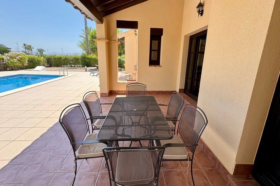 3 chambre Villa/Maison à vendre à Hacienda del Alamo avec piscine garage - 455 000 € (Ref: 9956617)