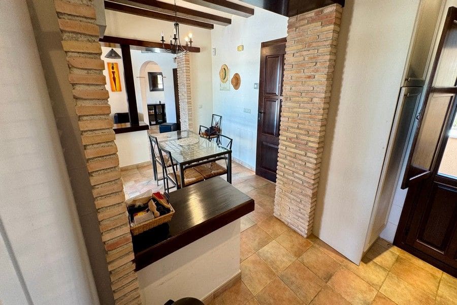 3 chambre Villa/Maison à vendre à Hacienda del Alamo avec piscine garage - 455 000 € (Ref: 9956617)