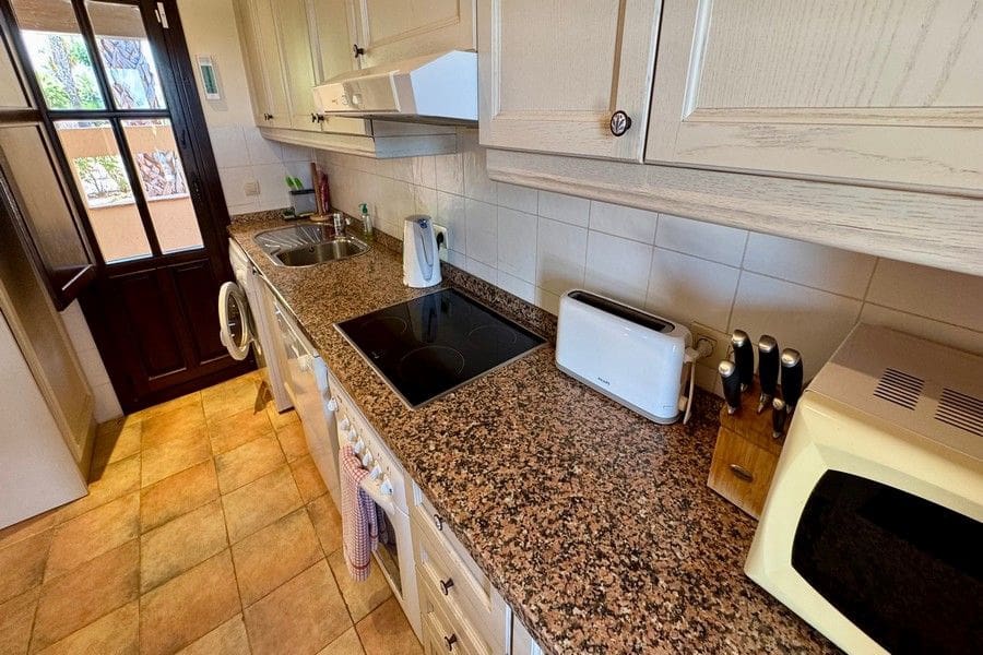 3 chambre Villa/Maison à vendre à Hacienda del Alamo avec piscine garage - 455 000 € (Ref: 9956617)