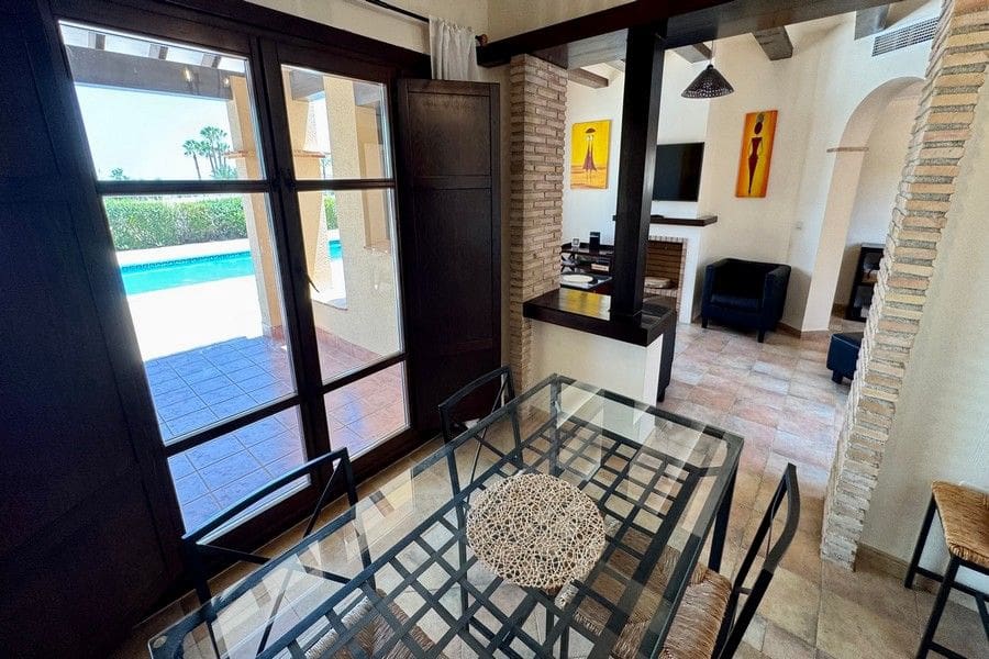 3 chambre Villa/Maison à vendre à Hacienda del Alamo avec piscine garage - 455 000 € (Ref: 9956617)