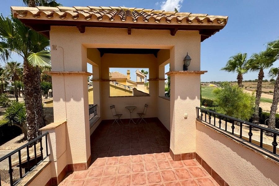 3 chambre Villa/Maison à vendre à Hacienda del Alamo avec piscine garage - 455 000 € (Ref: 9956617)