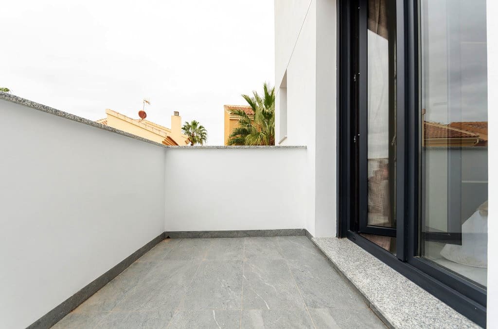 3 soverom Villa til salgs i Torrevieja - € 424 000 (Ref: 8700167)