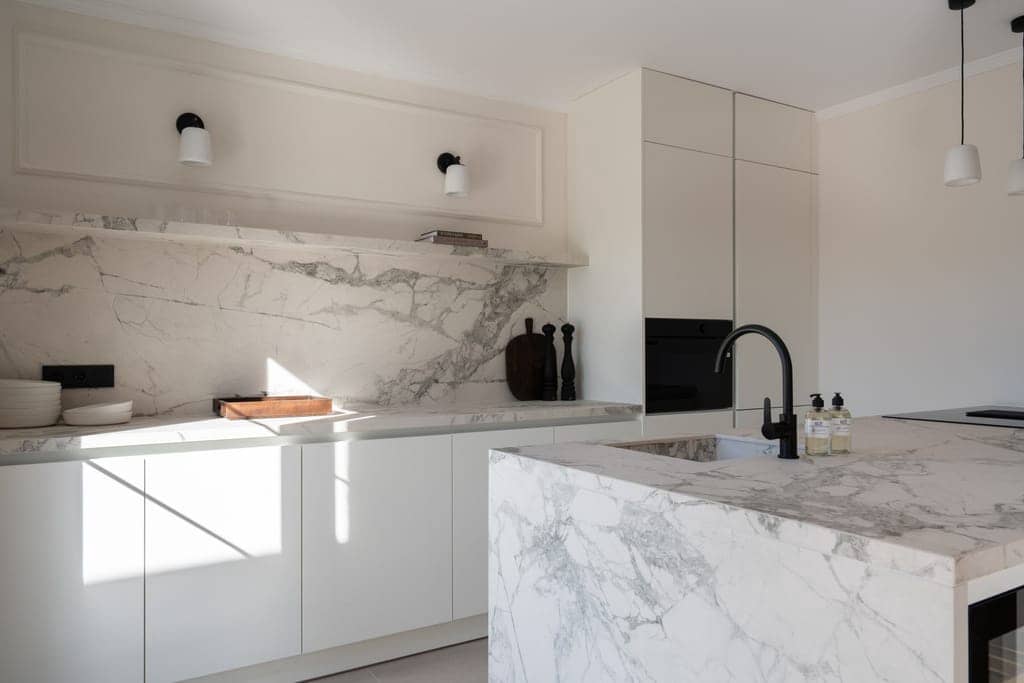 3 bedroom Apartment for sale in Marbella - € 849,000 (Ref: 9610081)