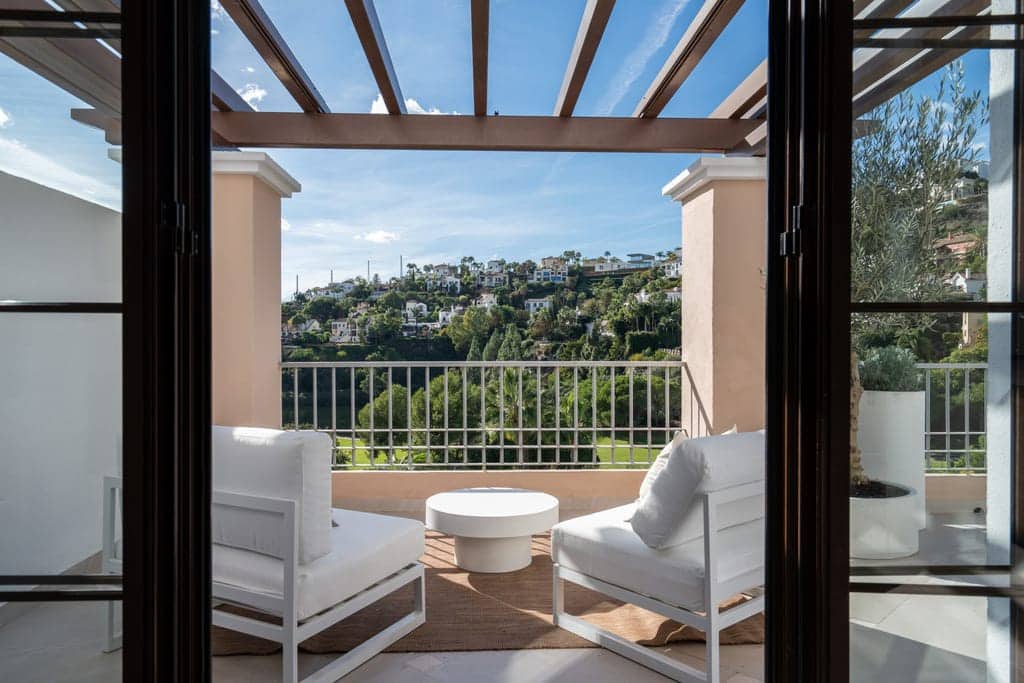 3 bedroom Apartment for sale in Marbella - € 849,000 (Ref: 9610081)