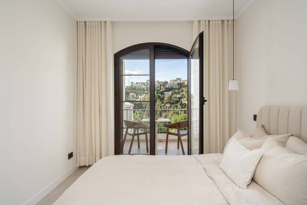 3 bedroom Apartment for sale in Marbella - € 849,000 (Ref: 9610081)