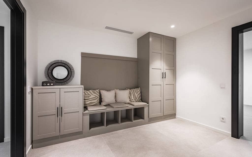 5 bedroom Villa for sale in Marbella - € 3,985,000 (Ref: 9610083)