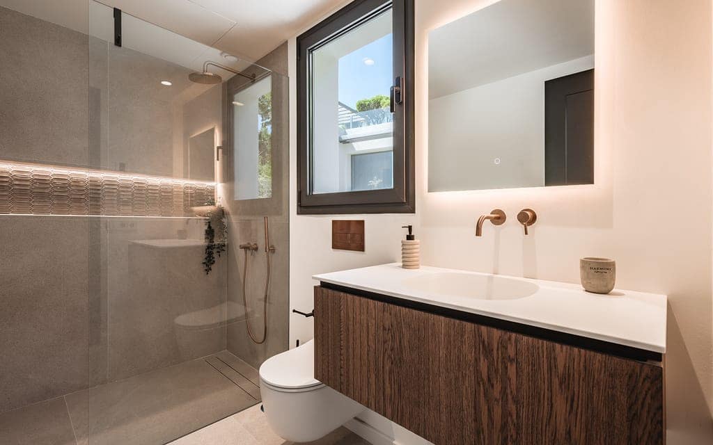 5 bedroom Villa for sale in Marbella - € 3,985,000 (Ref: 9610083)