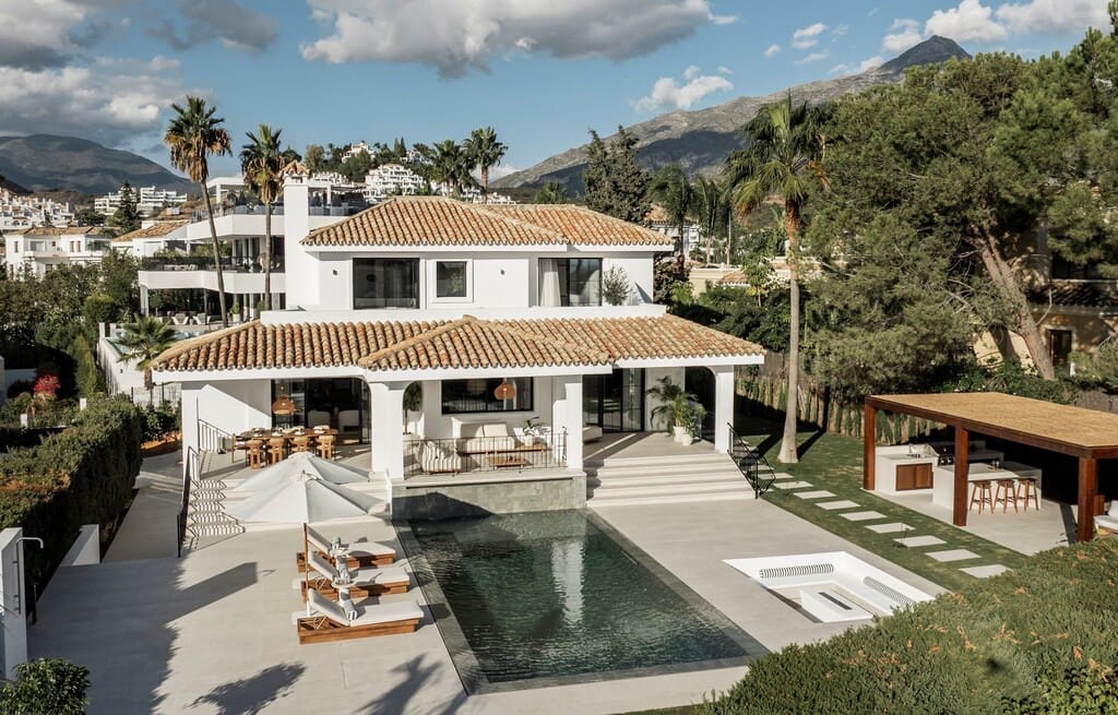 5 slaapkamer Villa te koop in Marbella - € 5.350.000 (Ref: 9610084)