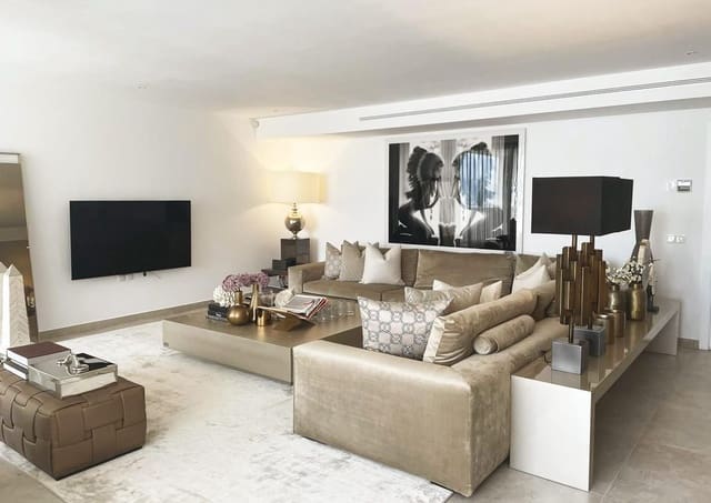 5 soverom Villa til salgs i Ibiza by - € 5 500 000 (Ref: 9610097)