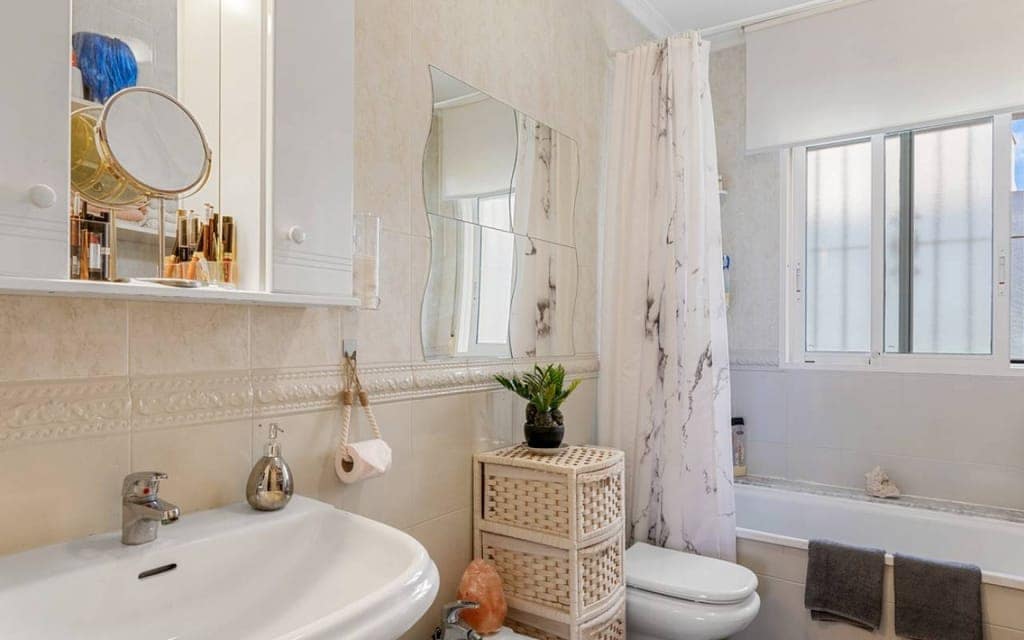 6 bedroom Villa for sale in Benijofar - € 525,000 (Ref: 9640962)