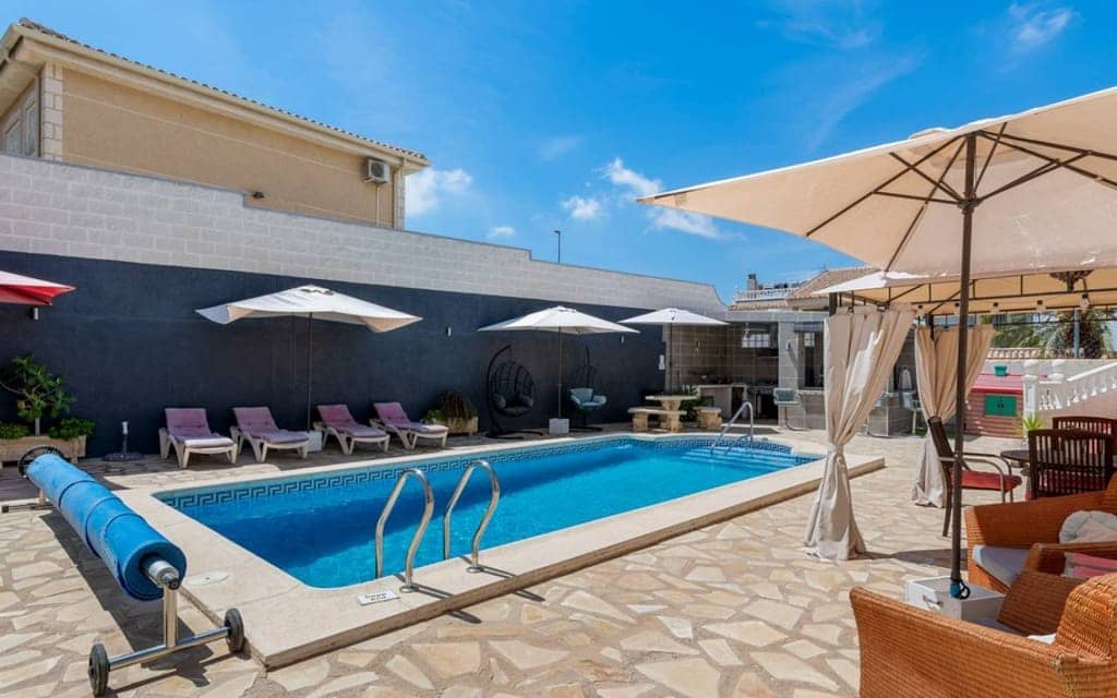 6 bedroom Villa for sale in Benijofar - € 525,000 (Ref: 9640962)