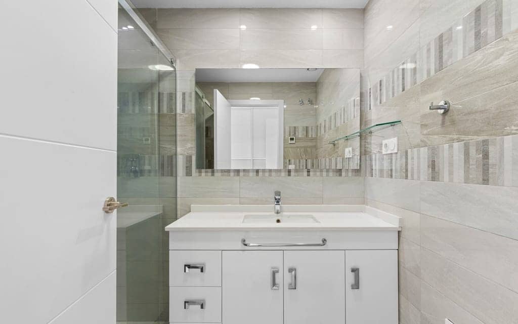 2 slaapkamer Appartement te koop in Punta Prima - € 399.000 (Ref: 9652868)