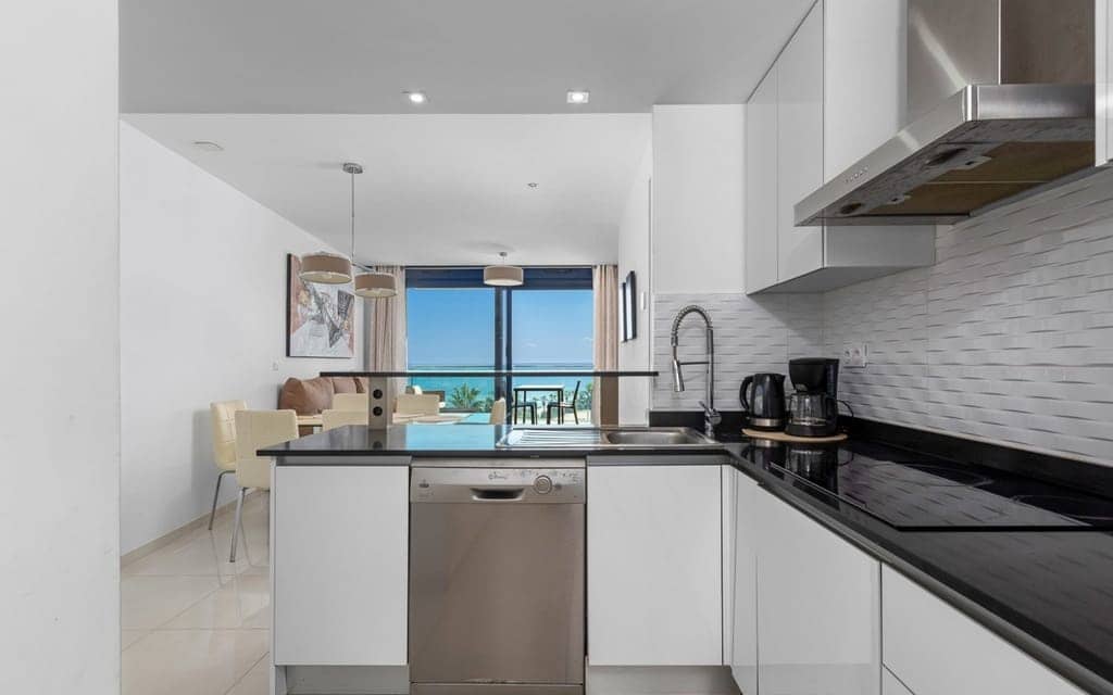 2 slaapkamer Appartement te koop in Punta Prima - € 399.000 (Ref: 9652868)