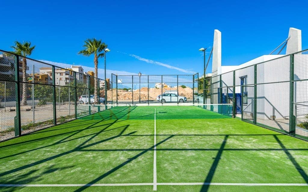 2 slaapkamer Appartement te koop in Punta Prima - € 399.000 (Ref: 9652868)