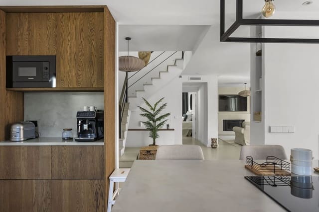 4 soverom Villa til salgs i San Pedro de Alcántara Pueblo, Marbella - € 2 650 000 (Ref: 9779002)