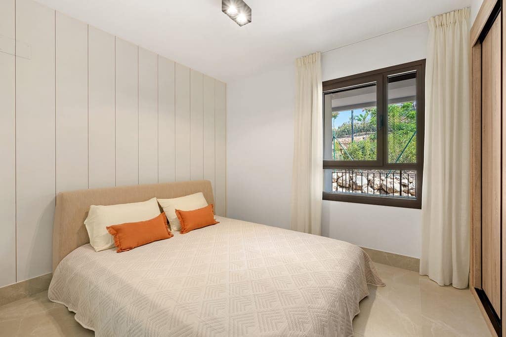 3 bedroom Apartment for sale in Marbella - € 945,000 (Ref: 9821364)