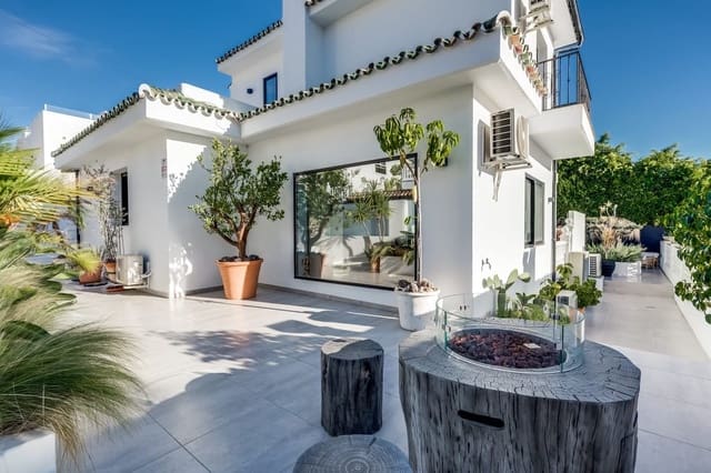 5 quarto Moradia para venda em Nueva Andalucía Centro, Marbella - 1 895 000 € (Ref: 9821367)
