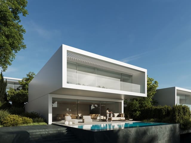 Chalet de 4 habitaciones en Estepona en venta con piscina garaje - 1.550.000 € (Ref: 9005911)