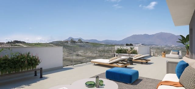 Ático de 3 habitaciones en La Duquesa / Puerto de la Duquesa, Manilva en venta con piscina - 473.000 € (Ref: 9037457)