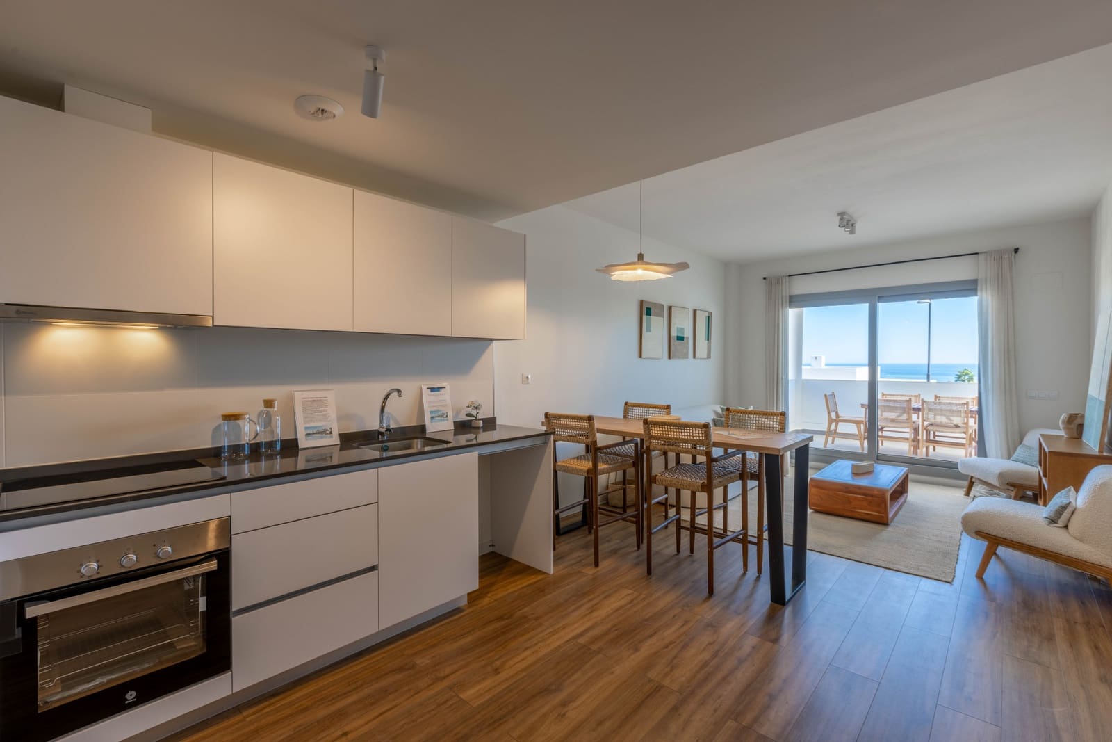 3 bedroom Apartment for sale in Estepona with pool garage - € 395,000 (Ref: 9295938)