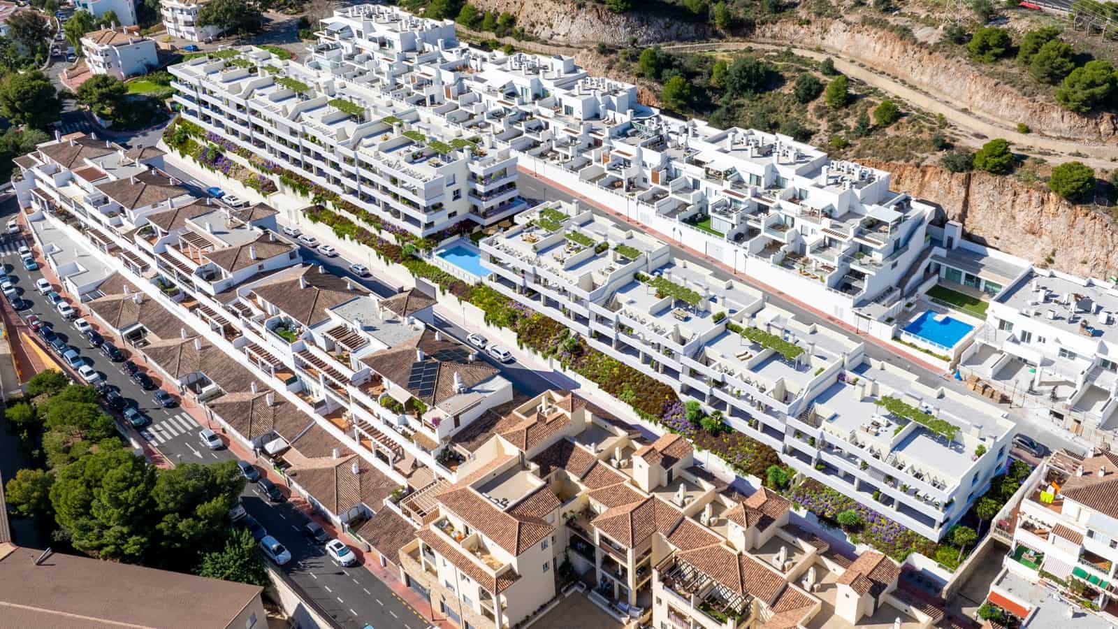 2 soveværelse Lejlighed til salg i Benalmadena med swimmingpool garage - € 366.000 (Ref: 9297878)