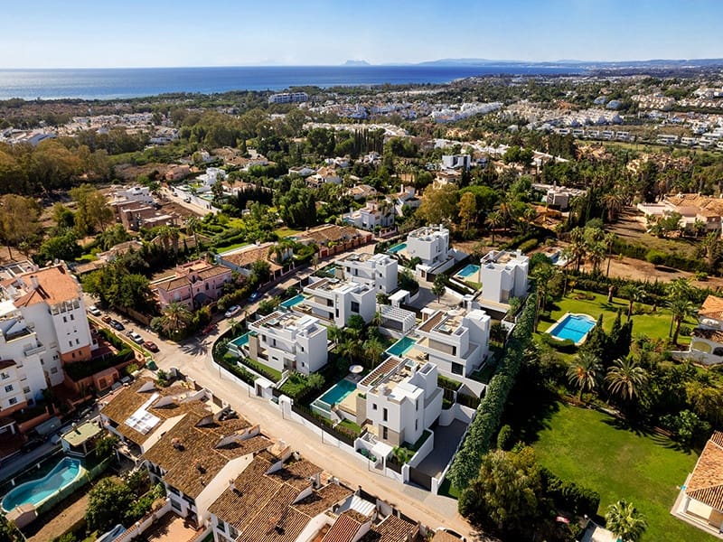 3 soveværelse Villa til salg i Estepona med swimmingpool garage - € 1.695.000 (Ref: 9362775)