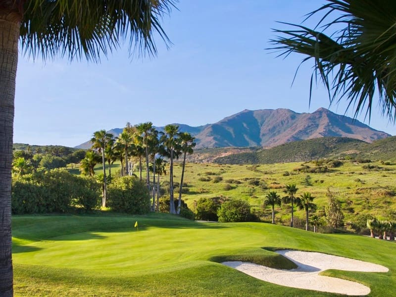 4 bedroom Villa for sale in Estepona with pool garage - € 2,220,000 (Ref: 9362776)