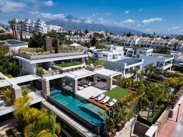 5 sypialnia Willa na sprzedaż w Nueva Andalucia, Marbella z basenem garażem - 6 950 000 € (Ref: 9362781)