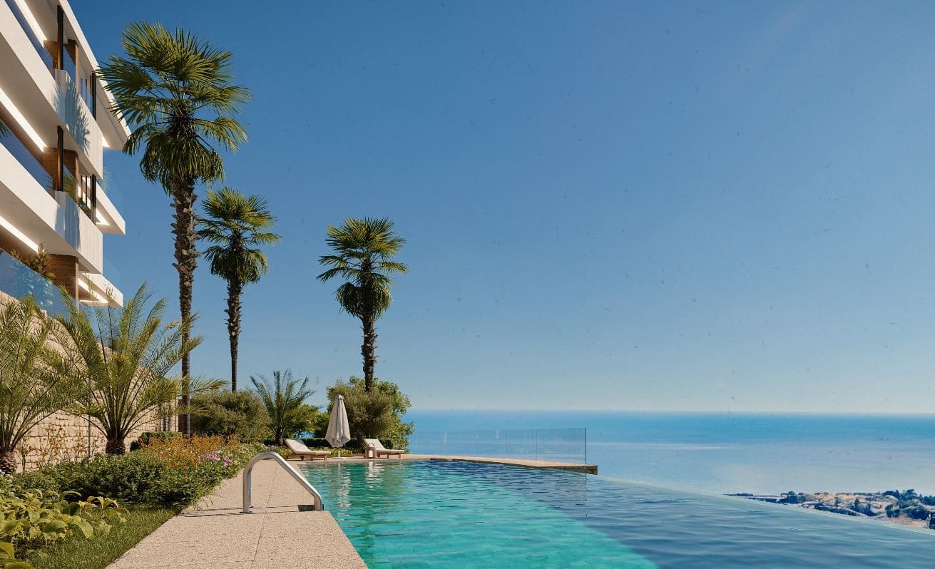 2 bedroom Apartment for sale in Benalmadena with pool garage - € 560,000 (Ref: 9372137)