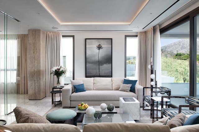 5 sypialnia Penthouse na sprzedaż w Marbella z basenem garażem - 4 450 000 € (Ref: 9385941)