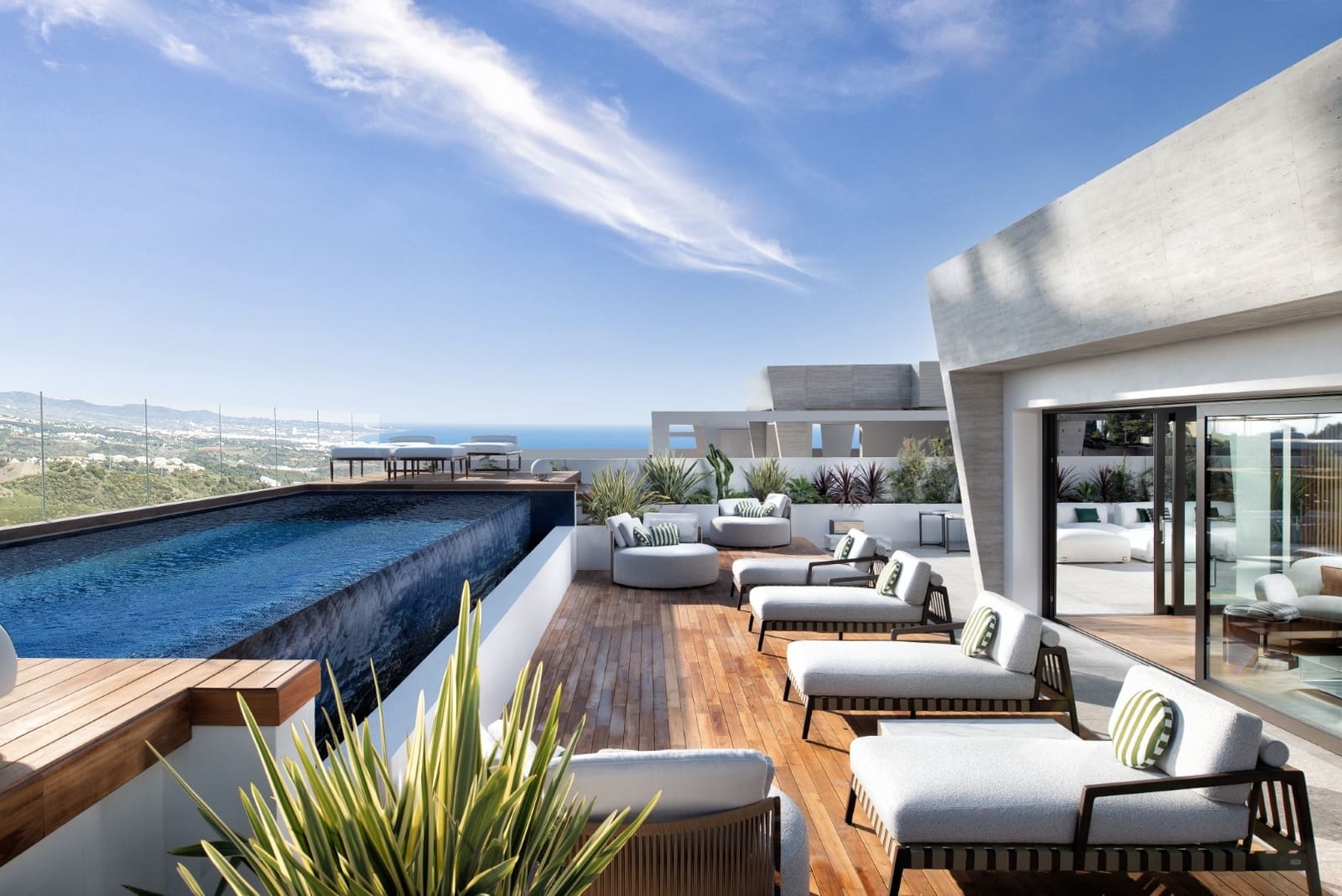 5 sypialnia Penthouse na sprzedaż w Marbella z basenem garażem - 4 450 000 € (Ref: 9385941)