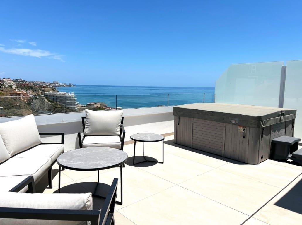 2 chambre Penthouse à vendre à Carvajal avec piscine garage - 849 000 € (Ref: 9396524)