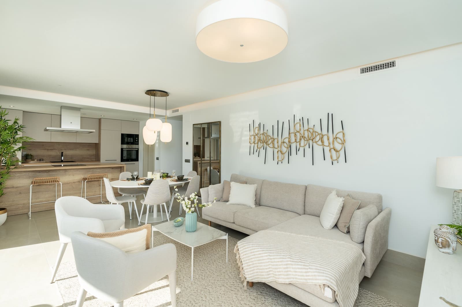 2 bedroom Apartment for sale in Mijas Costa with pool garage - € 410,000 (Ref: 9440569)