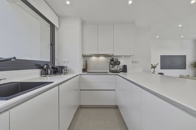 2 chambre Appartement à vendre à Mijas Costa, Mijas avec piscine garage - 570 000 € (Ref: 9616811)