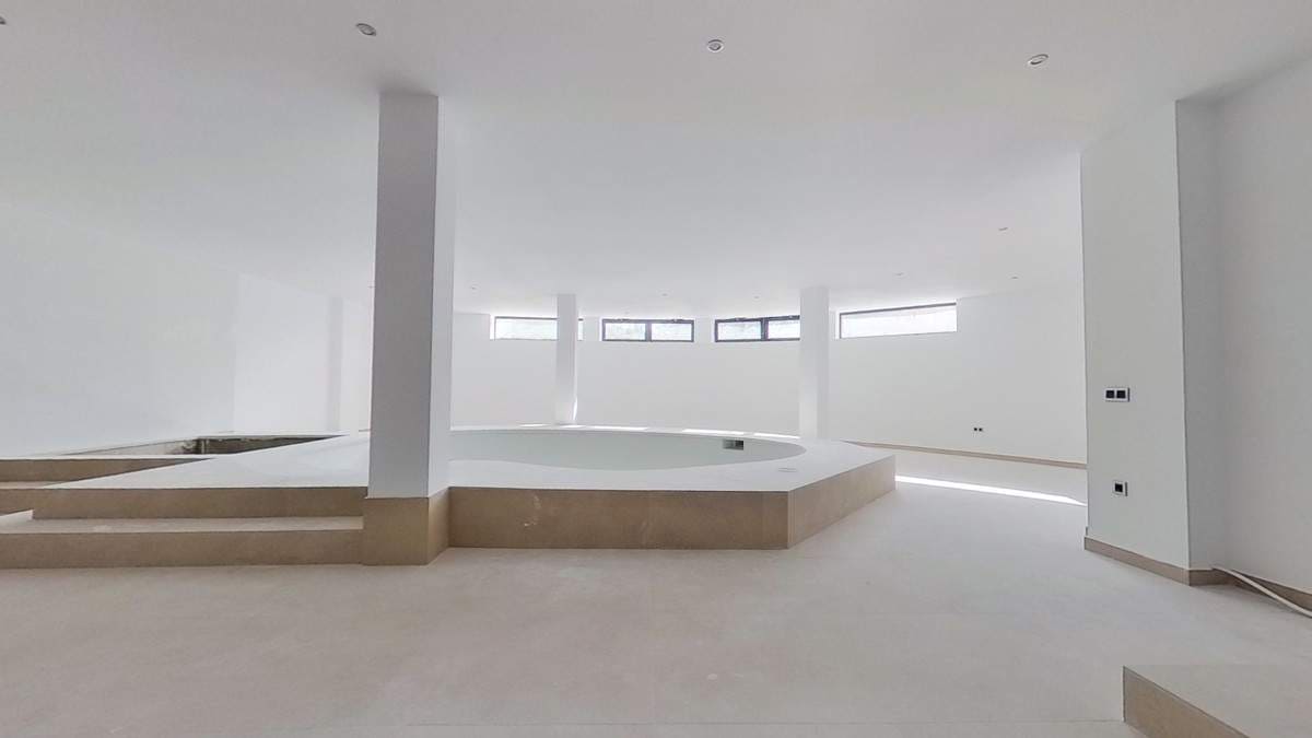 5 sypialnia Willa na sprzedaż w Benalmadena Costa z basenem garażem - 1 550 000 € (Ref: 7070617)