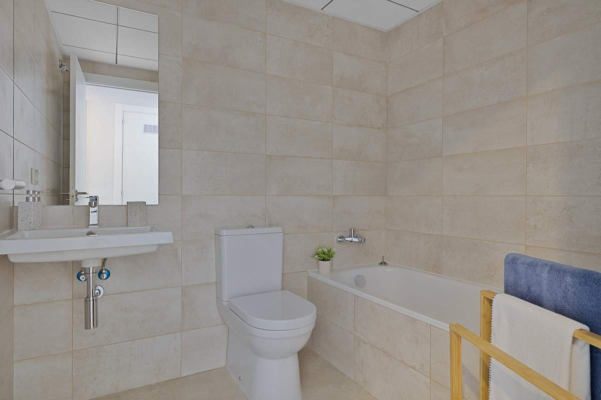 3 bedroom Apartment for sale in Mijas Costa with pool garage - € 697,700 (Ref: 7070656)