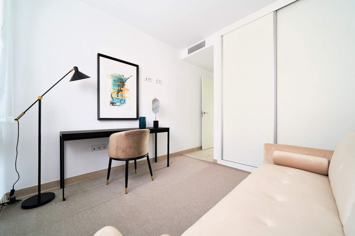 2 bedroom Apartment for sale in Fuengirola with pool garage - € 580,000 (Ref: 7450633)