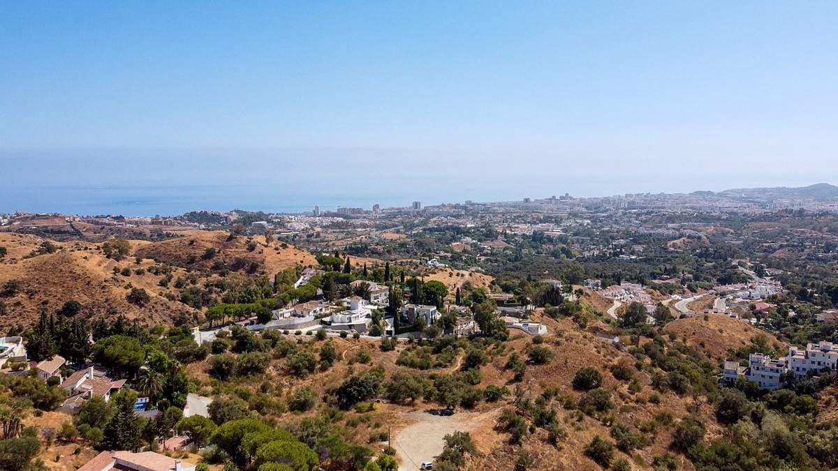 Chalet de 4 habitaciones en Mijas en venta con piscina garaje - 1.975.000 € (Ref: 8332863)