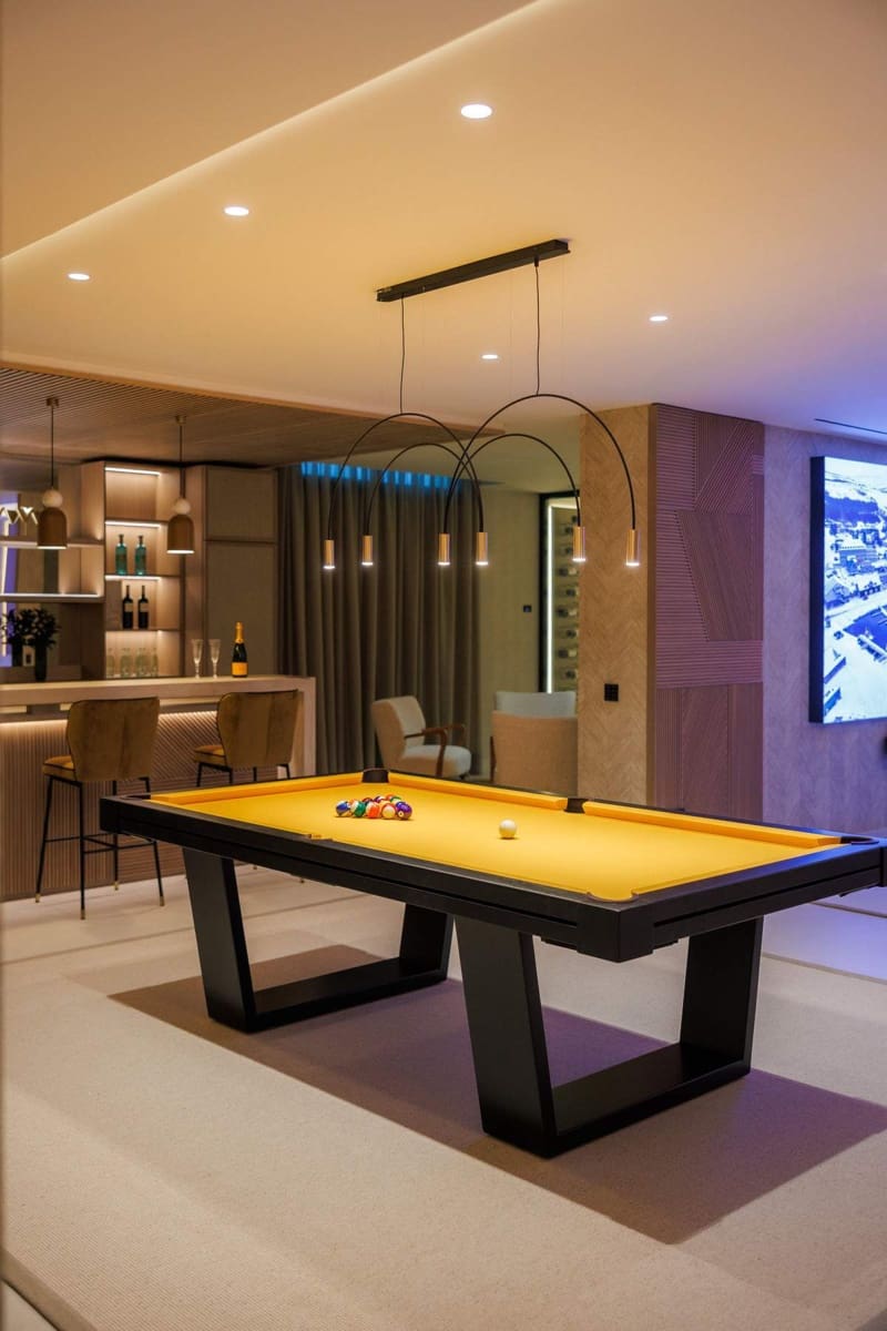 4 bedroom Villa for sale in Marbella with pool garage - € 5,400,000 (Ref: 8449258)