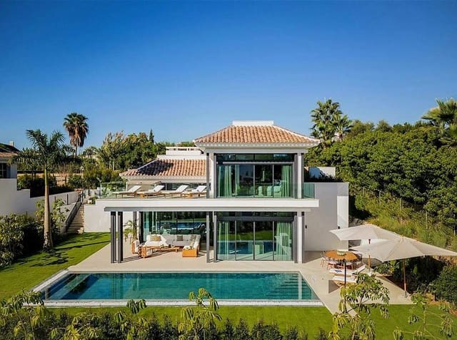4 bedroom Villa for sale in Marbella with pool garage - € 5,400,000 (Ref: 8449258)
