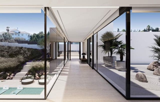 4 bedroom Villa for sale in Sotogrande, San Roque with pool garage - € 4,950,000 (Ref: 8488334)